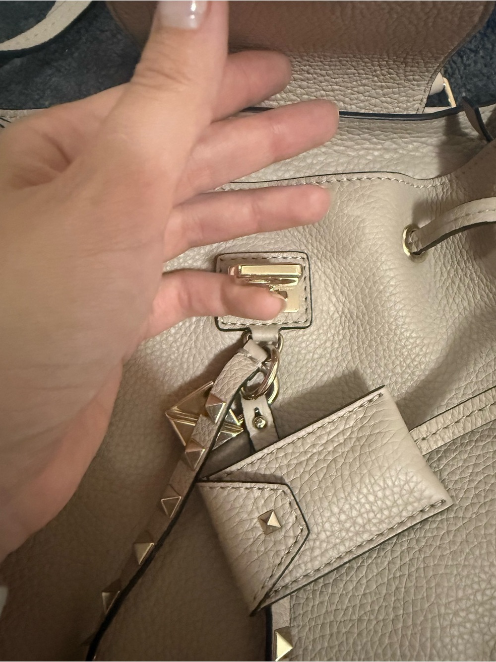 Valentino Garavani Taupe Drawstring Backpack Tote with Gold Hardware - Picture 3 of 9